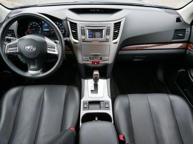 Photo of 2014 Carbide Gray Metallic Subaru Legacy