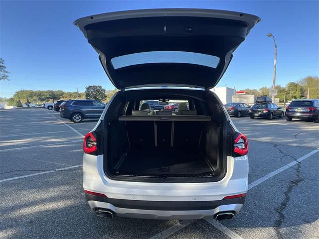 Photo of 2022 Alpine White BMW X3