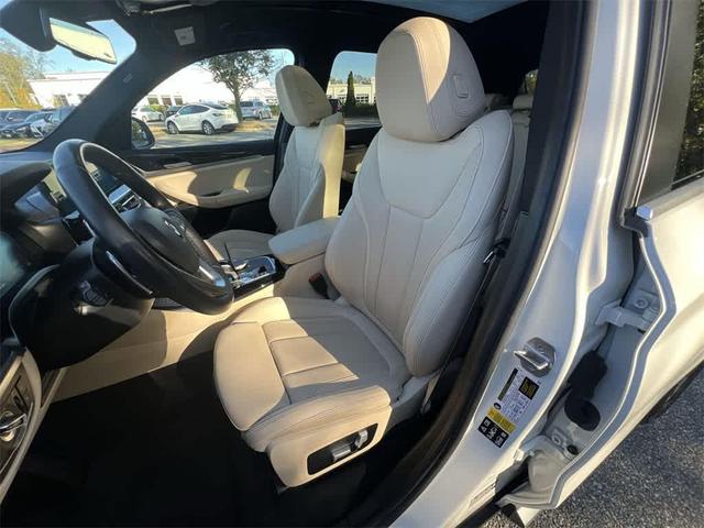 Photo of 2022 Alpine White BMW X3