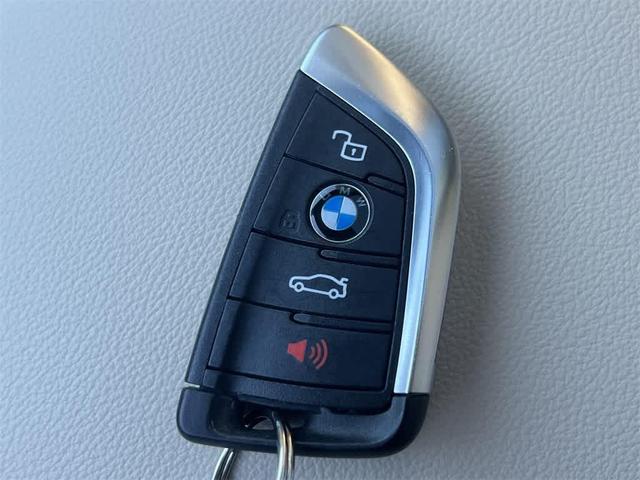 Photo of 2022 Alpine White BMW X3