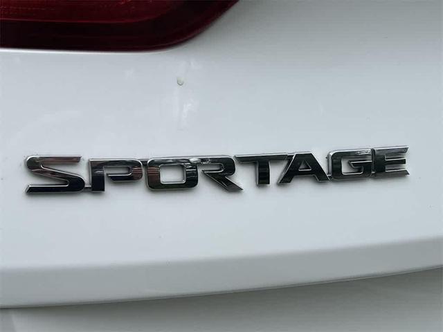Photo of 2018 Clear White Kia Sportage