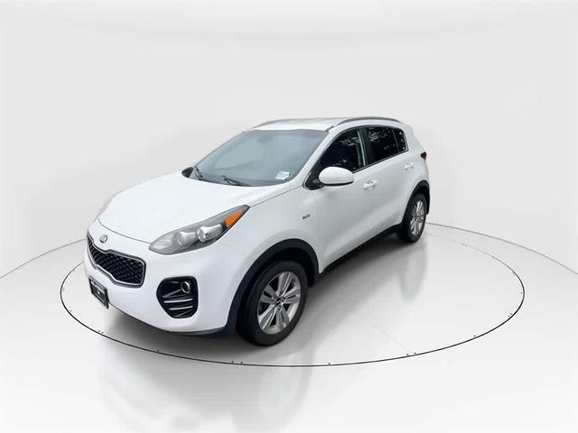 Photo of 2018 Clear White Kia Sportage