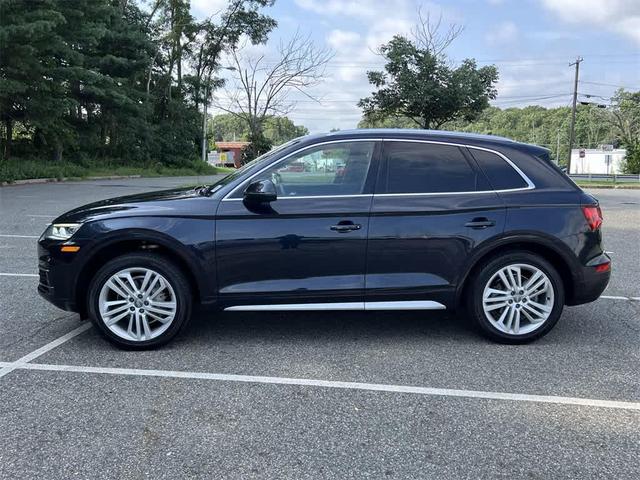 Photo of 2018 Brilliant Black Audi Q5