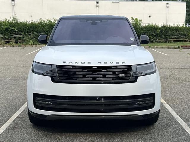 Photo of 2023 White Land Rover Range Rover