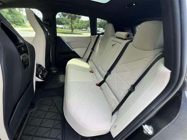 Photo of 2025 Aventurin Red Metallic BMW iX
