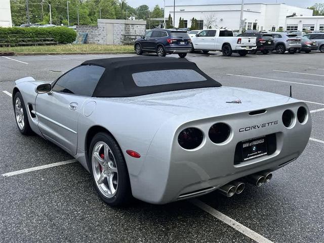 Photo of 2001 Quicksilver Metallic Chevrolet Corvette