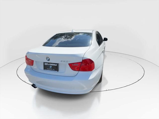 Photo of 2011 Alpine White BMW 328