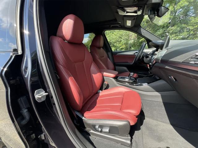 Photo of 2022 Carbon Black Metallic BMW X3