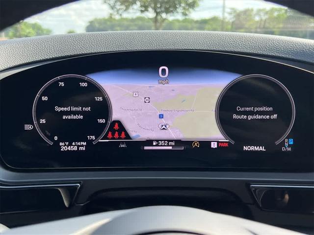 Photo of 2024 White Porsche Cayenne