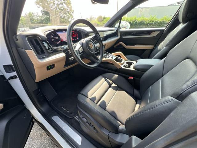 Photo of 2024 White Porsche Cayenne
