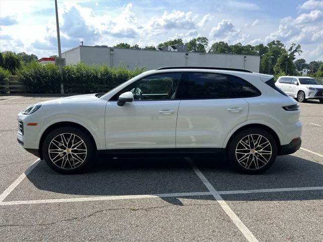 Photo of 2024 White Porsche Cayenne