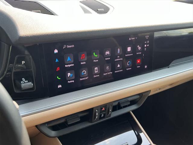 Photo of 2024 White Porsche Cayenne