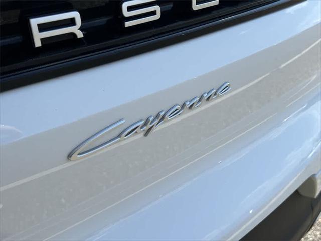 Photo of 2024 White Porsche Cayenne