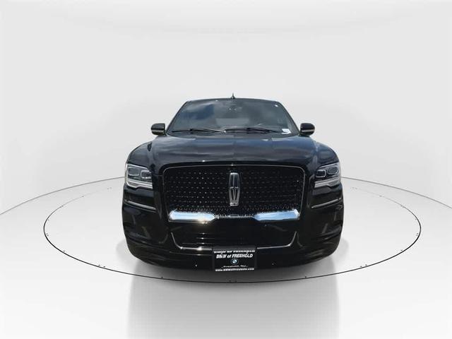 Photo of 2023 INFINITE BLACK Lincoln Navigator