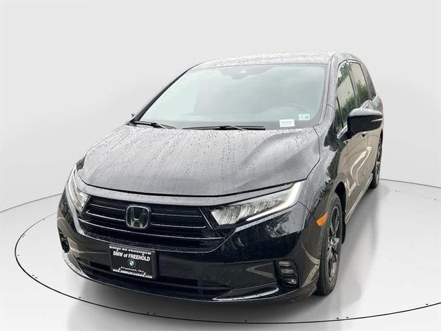 Photo of 2023 Crystal Black Pearl Honda Odyssey