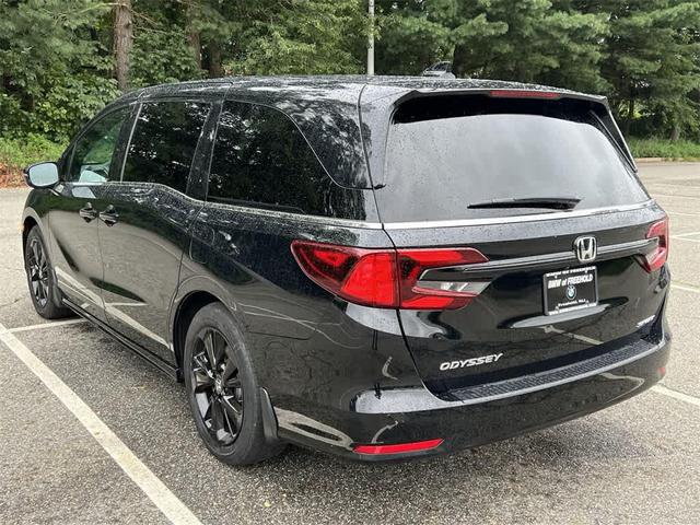 Photo of 2023 Crystal Black Pearl Honda Odyssey