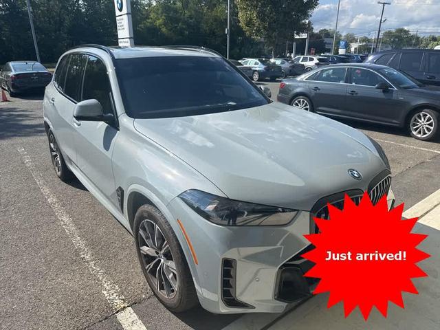 Photo of 2025 Brooklyn Grey Metallic BMW X5 PHEV