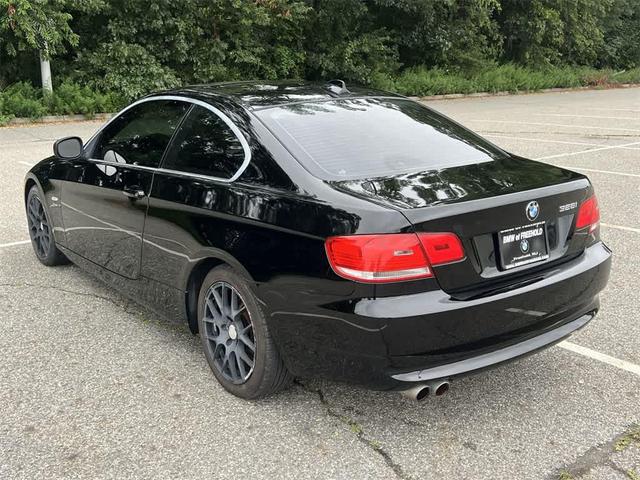 Photo of 2010 Jet Black BMW 328