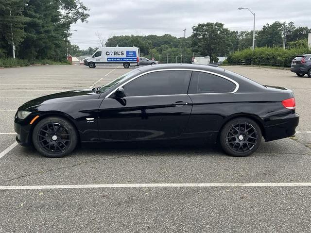 Photo of 2010 Jet Black BMW 328