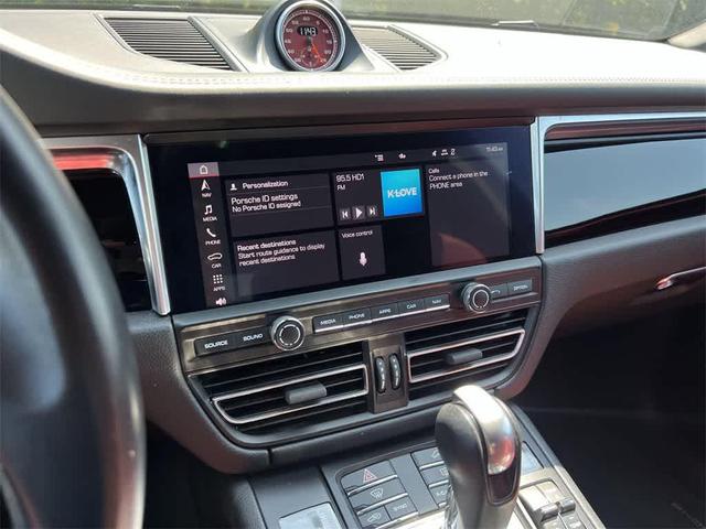 Photo of 2020 Black Porsche Macan