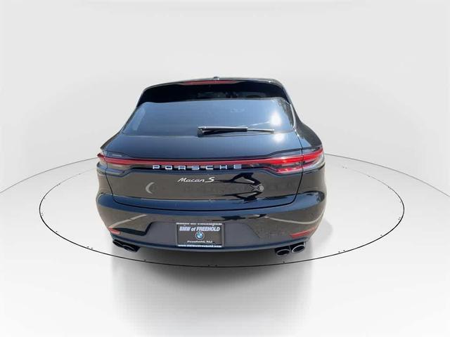 Photo of 2020 Black Porsche Macan
