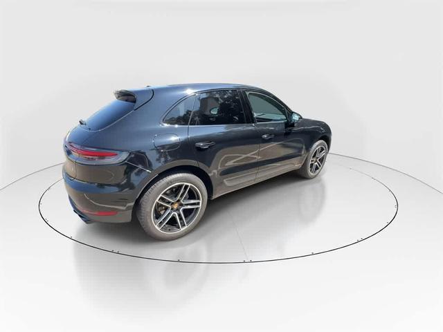 Photo of 2020 Black Porsche Macan