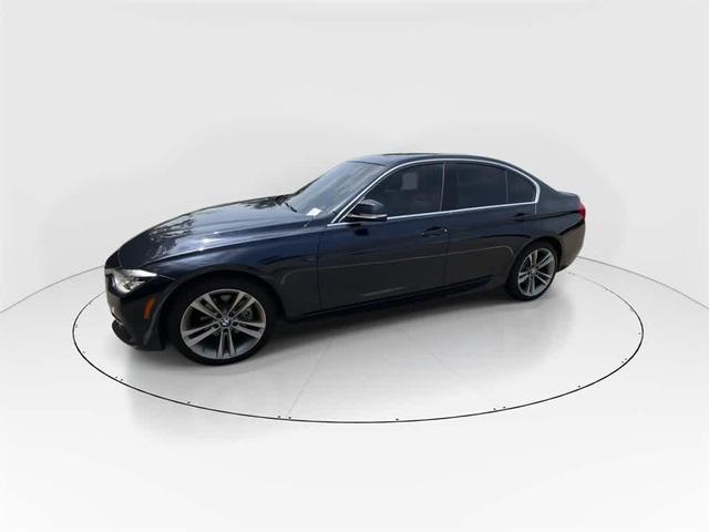 Photo of 2017 Imperial Blue Metallic BMW 330