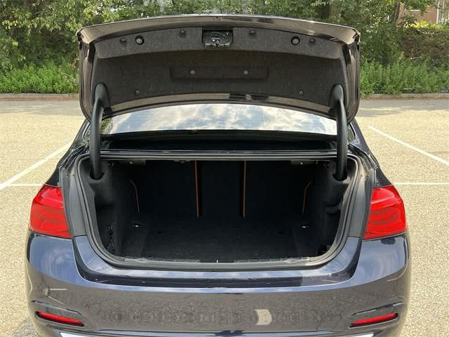 Photo of 2017 Imperial Blue Metallic BMW 330