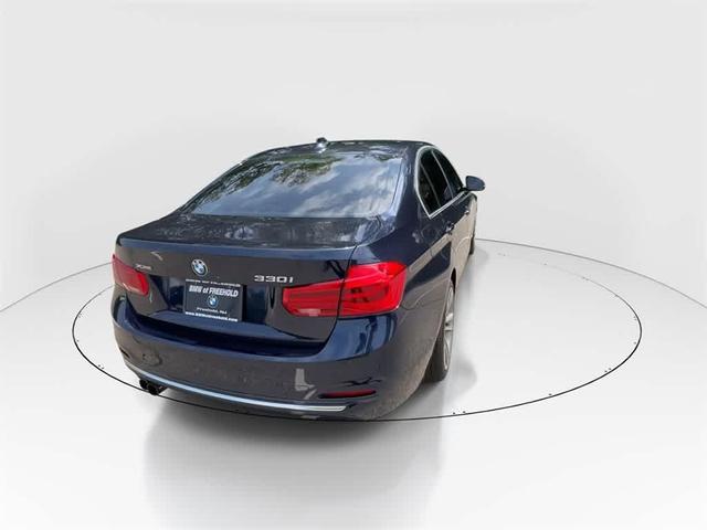 Photo of 2017 Imperial Blue Metallic BMW 330