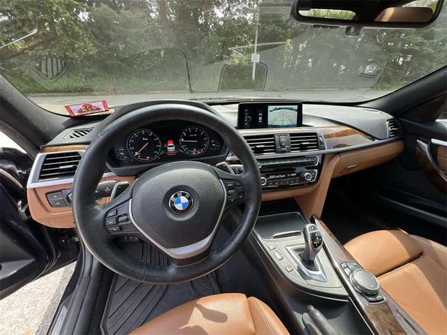 Photo of 2017 Imperial Blue Metallic BMW 330