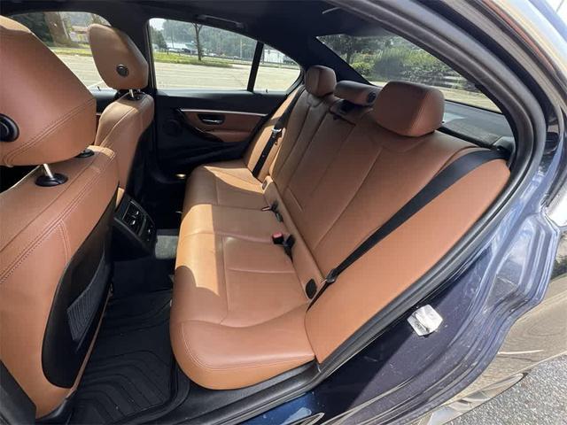 Photo of 2017 Imperial Blue Metallic BMW 330