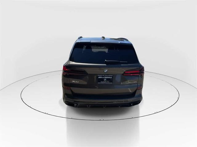 Photo of 2025 Manhattan Green Metallic BMW X5