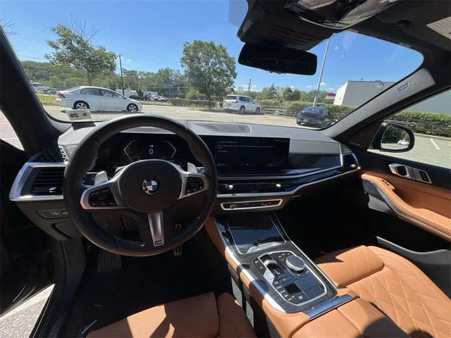 Photo of 2025 Manhattan Green Metallic BMW X5