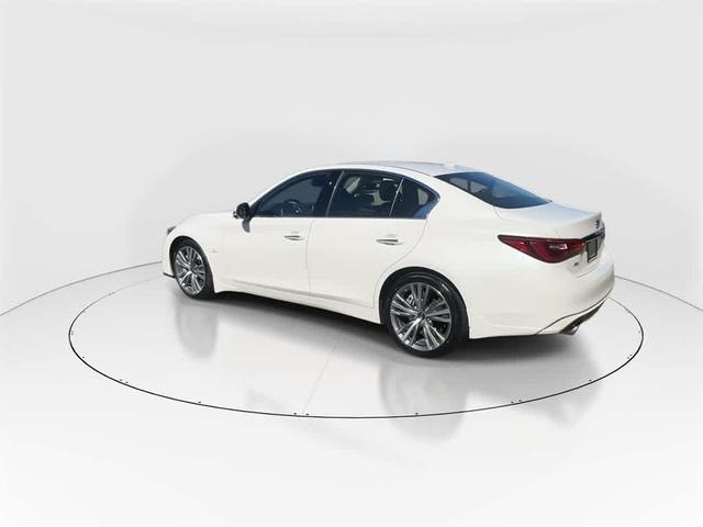 Photo of 2019 Majestic White INFINITI Q50