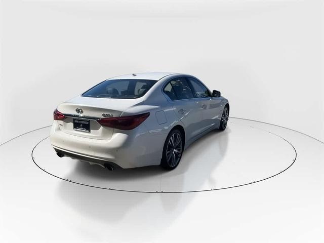 Photo of 2019 Majestic White INFINITI Q50
