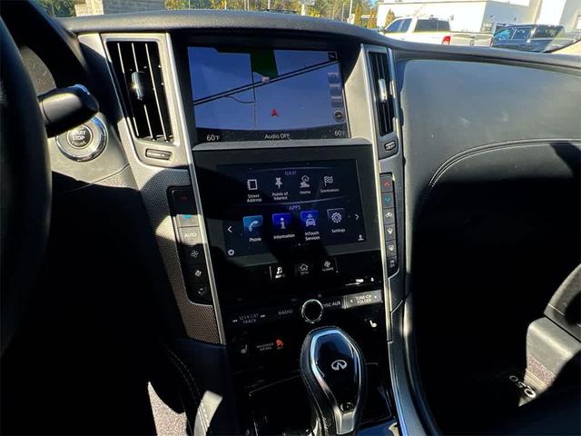 Photo of 2019 Majestic White INFINITI Q50