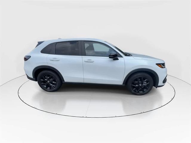 Photo of 2023 Platinum White Pearl Honda HR-V