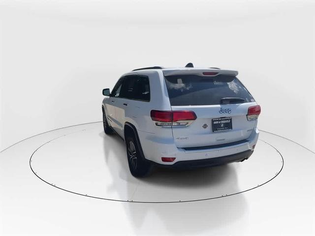 Photo of 2020 Bright White Clearcoat Jeep Grand Cherokee