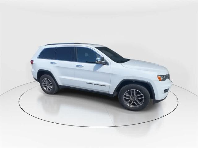 Photo of 2020 Bright White Clearcoat Jeep Grand Cherokee