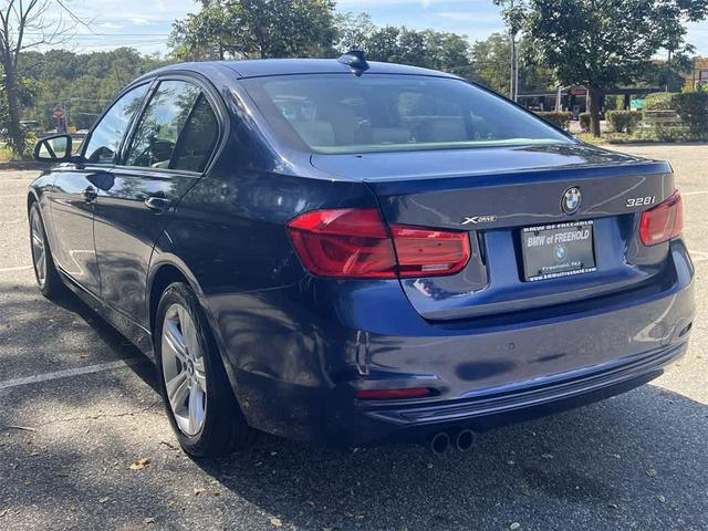 Photo of 2016 Mediterranean Blue Metallic BMW 328