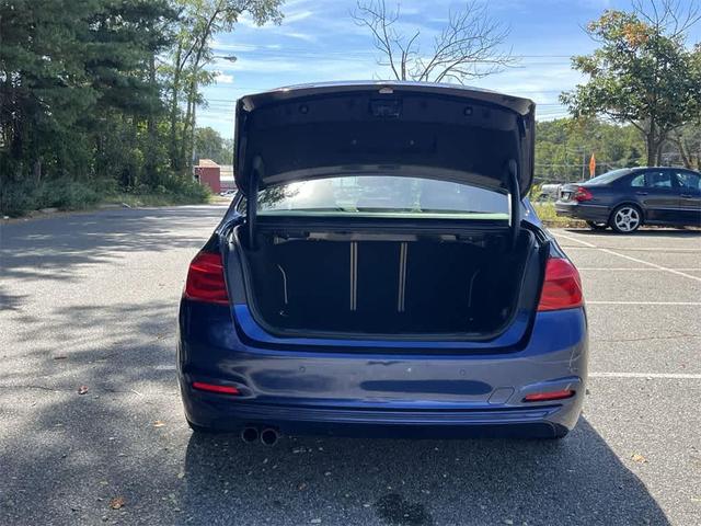 Photo of 2016 Mediterranean Blue Metallic BMW 328