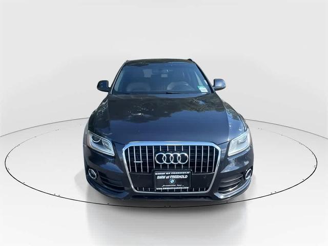 Photo of 2014 Moonlight Blue Metallic Audi Q5