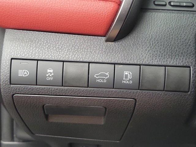 Photo of 2021 Gray Toyota Camry