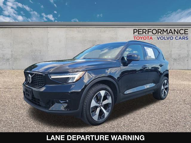 Photo of 2023  Volvo XC40
