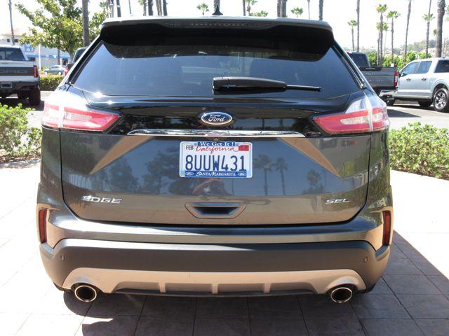 Photo of 2020 MAGNETIC METALLIC Ford Edge
