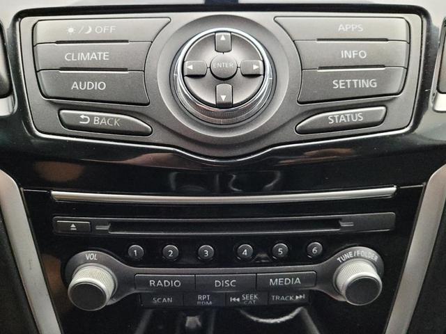 Photo of 2017 Magnetic Black Metallic Nissan Pathfinder