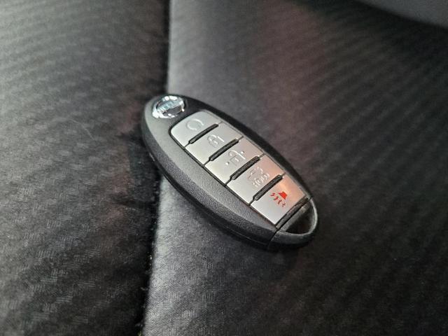 Photo of 2017 Super Black Nissan Altima