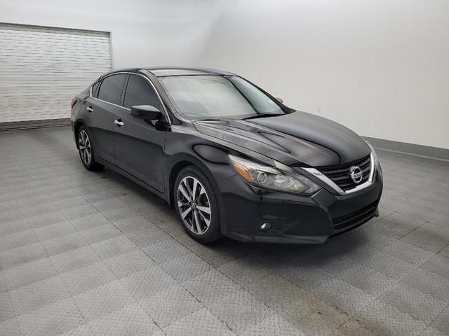Photo of 2017 Super Black Nissan Altima