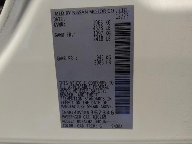 Photo of 2024 Pearl White Tricoat Nissan Altima