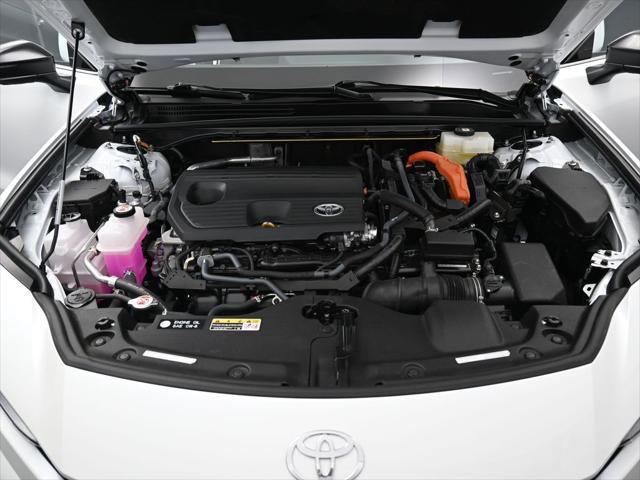 Photo of 2025 Oxygen White Toyota Crown Signia